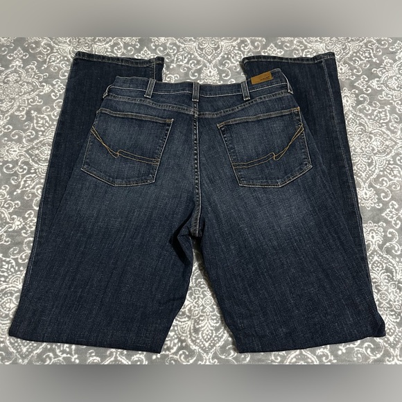 Women’s Ariat Jeans 30Long (sz 10 35 Inch Inseam. Relaxed Straight Leg Style - Picture 2 of 7